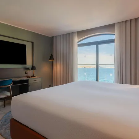 Doubletree By Hilton Malta Hotel San Pawl il-Baħar