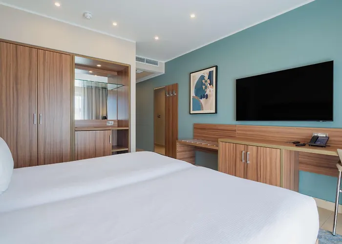 Hotel Doubletree By Hilton Malta St. Paul's Bay