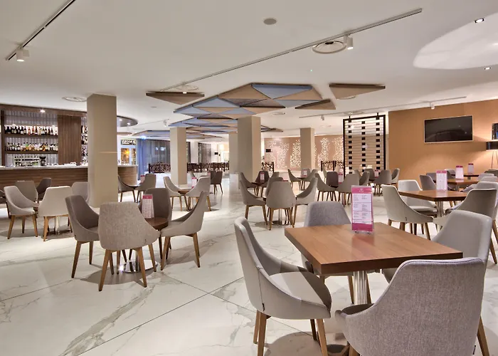 Hotel Doubletree By Hilton Malta St. Paul's Bay