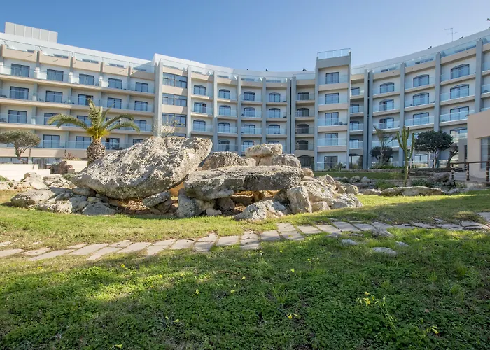 Hotel Doubletree By Hilton Malta 4*