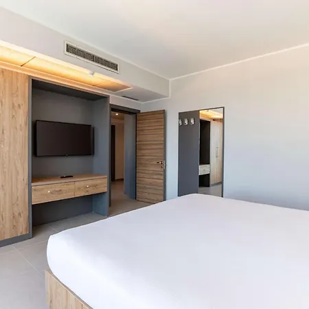 Hotel Doubletree By Hilton Malta St. Paul's Bay