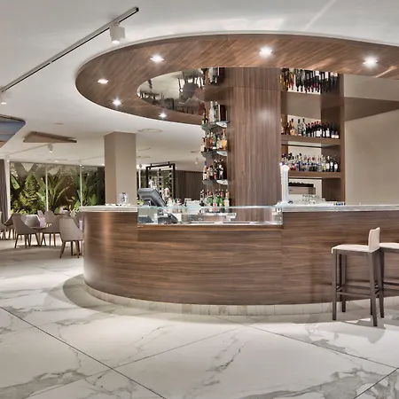 Doubletree By Hilton Malta Hotel