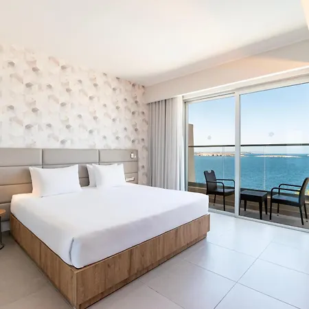 Hotel Doubletree By Hilton Malta St. Paul's Bay