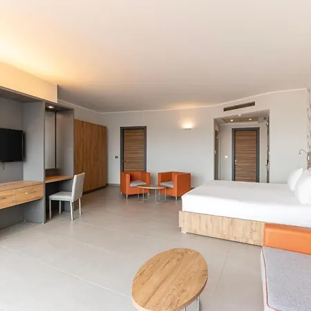 Doubletree By Hilton Malta Hotel 4*