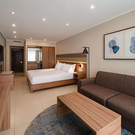 Hotel Doubletree By Hilton Malta 4*