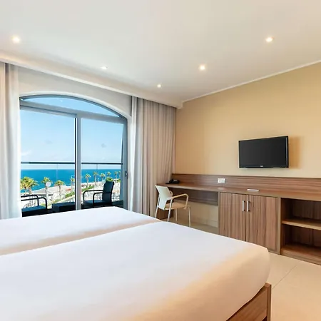 Hotel Doubletree By Hilton Malta 4*
