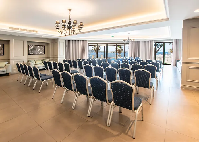 Hotel Doubletree By Hilton Malta 4*